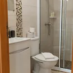 Apartment For 2 Just 250m From Largo Intendente *