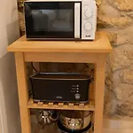Apartment For 2 Just 250m From Largo Intendente Lisbon