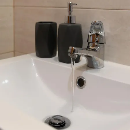 For 2 Just 250m From Largo Intendente